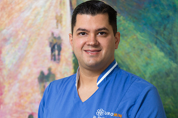 Dr. Jonathan Valenzuela